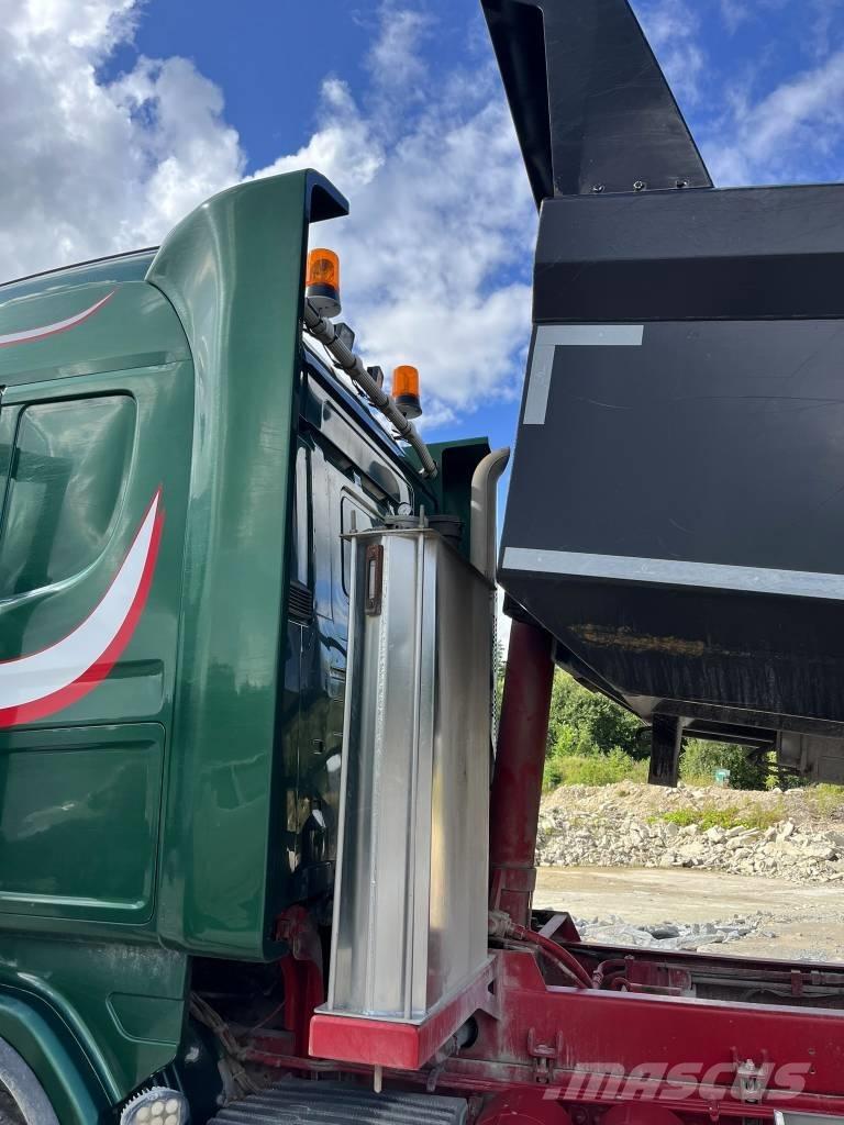 Scania R 560 Kiperi kamioni
