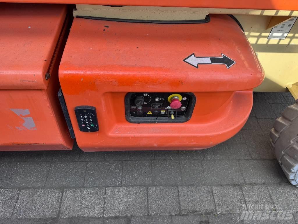 JLG 4069 Makazaste platforme