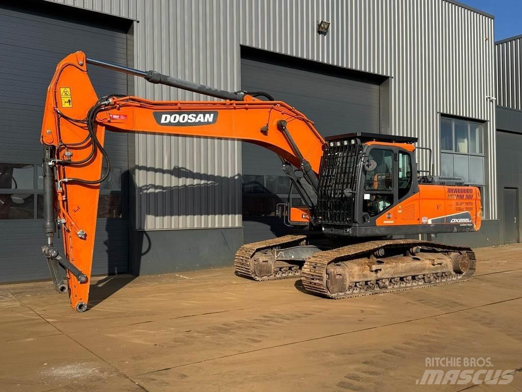 Doosan DX255NLC-5 Bageri guseničari