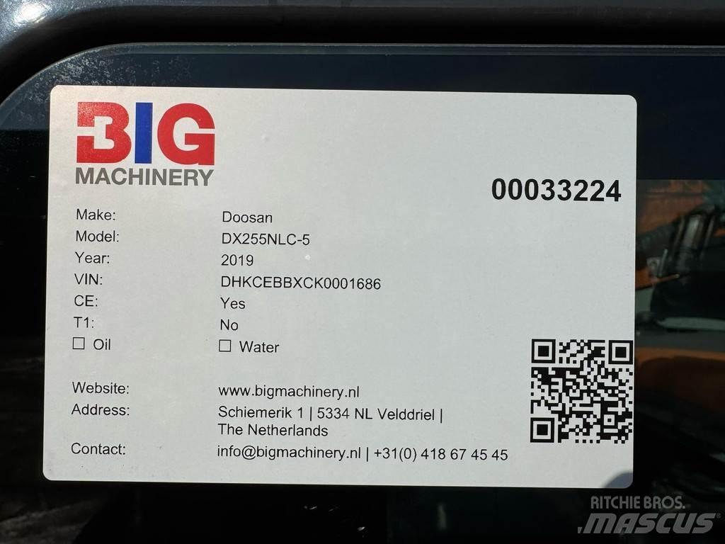 Doosan DX255NLC-5 Bageri guseničari