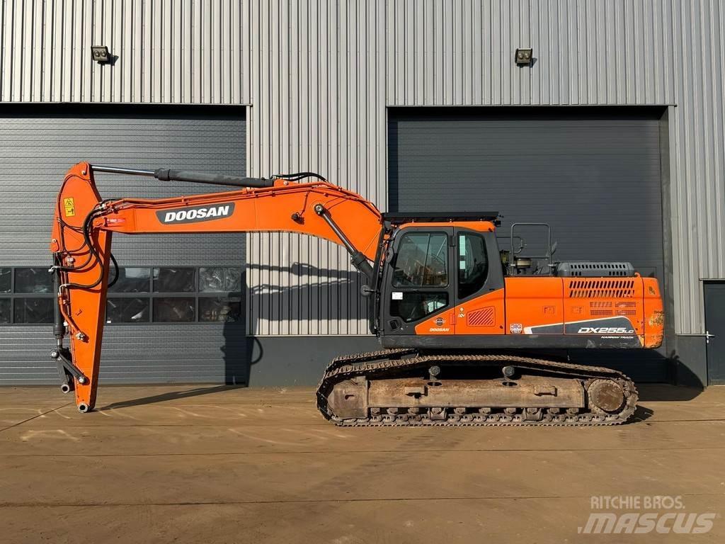 Doosan DX255NLC-5 Bageri guseničari