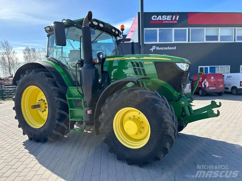 John Deere 6215 R Traktori