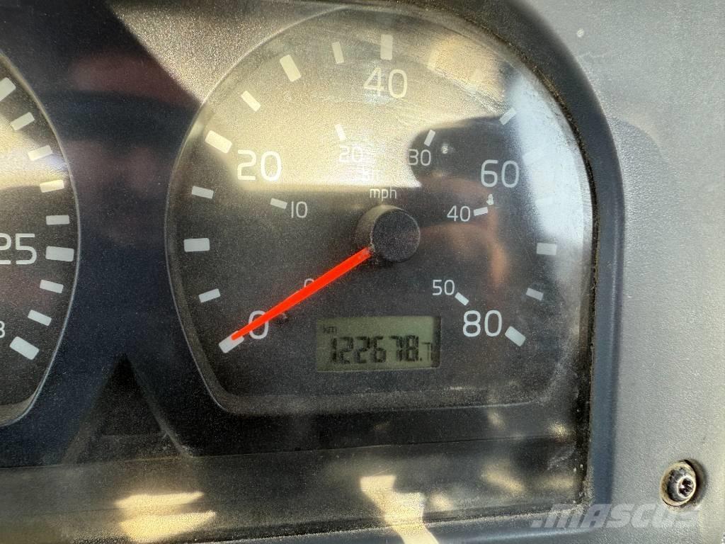 Volvo A 25 D Zglobni damperi