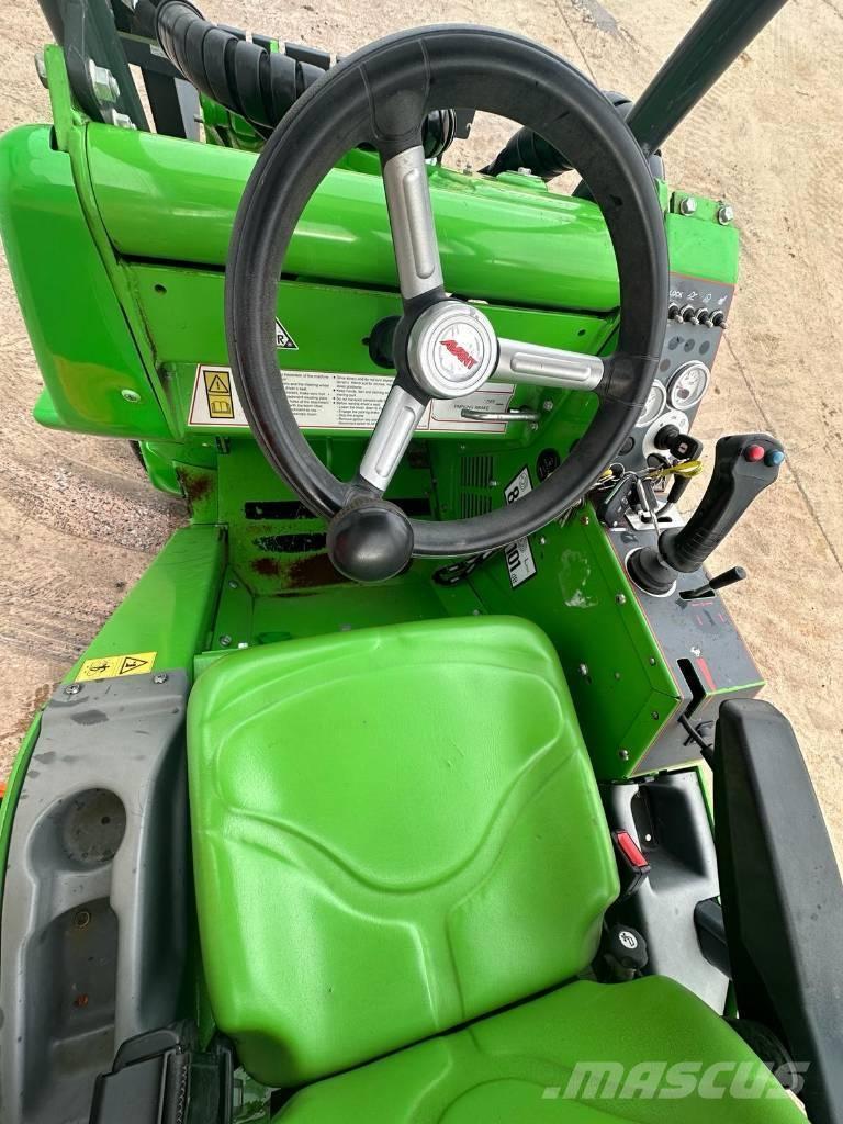 Avant 423 Višenamenski utovarivači