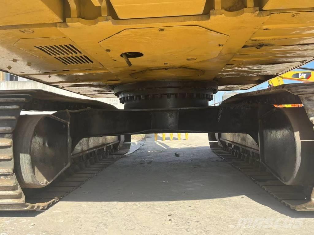 CAT 320 D Bageri guseničari