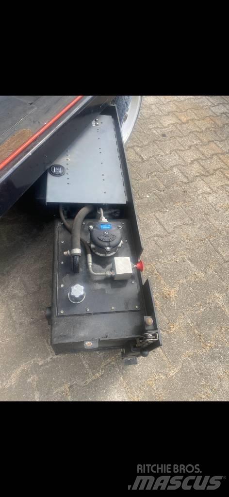 SkyJack SJ III 3226 Makazaste platforme