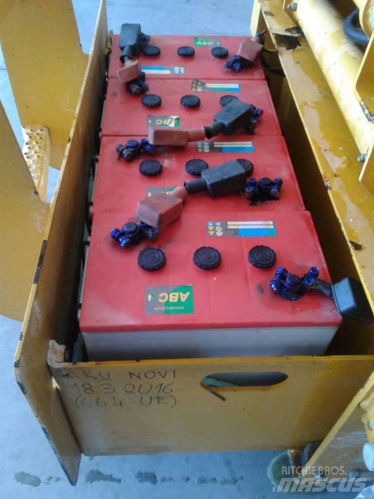 Haulotte Compact 12 Makazaste platforme