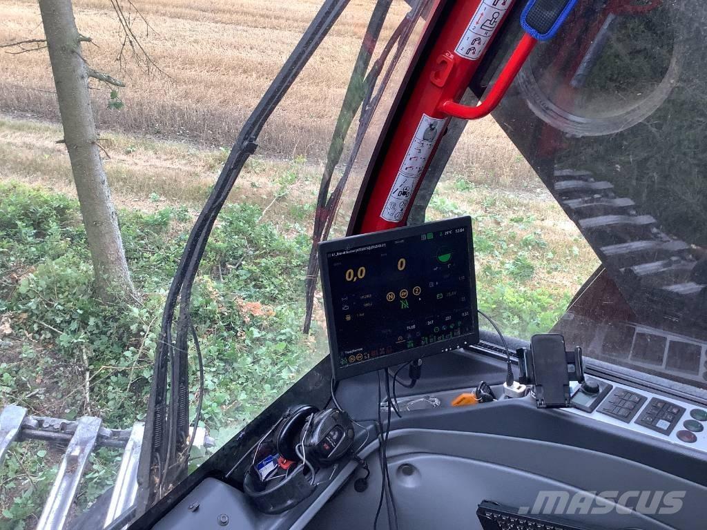 Komatsu 951 Harversteri