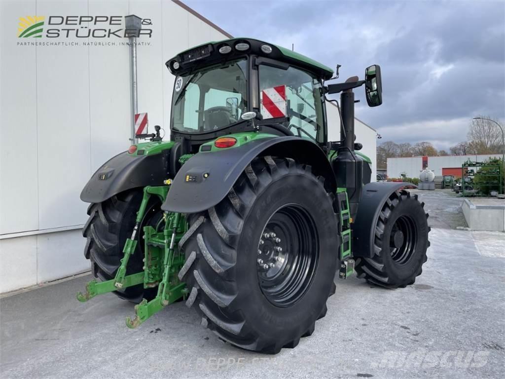 John Deere 6250R Traktori