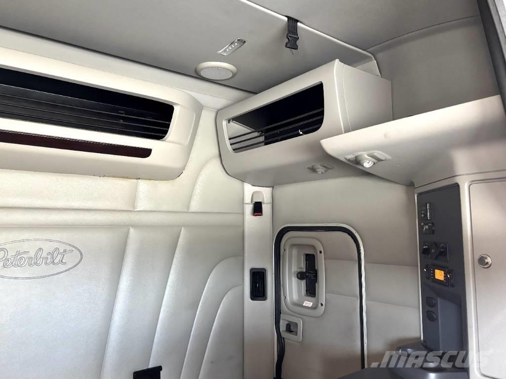 Peterbilt 567 Tegljači