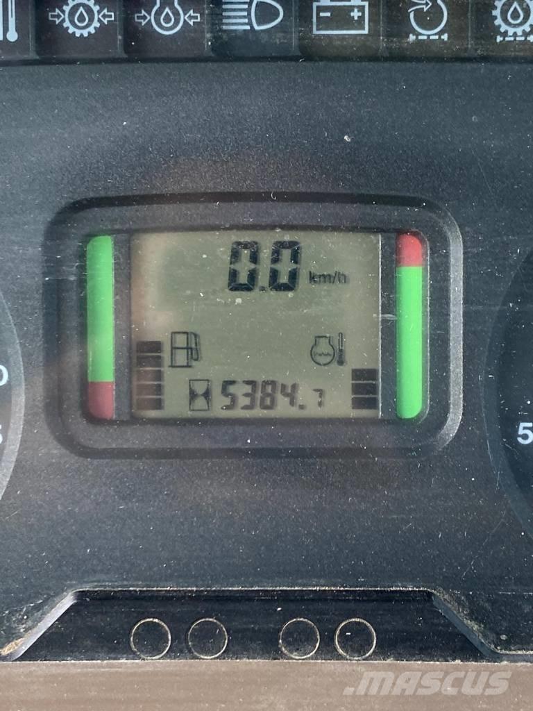 John Deere 6534 Traktori