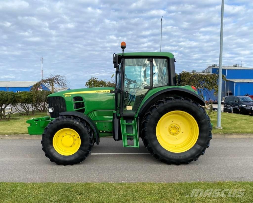 John Deere 6534 Traktori