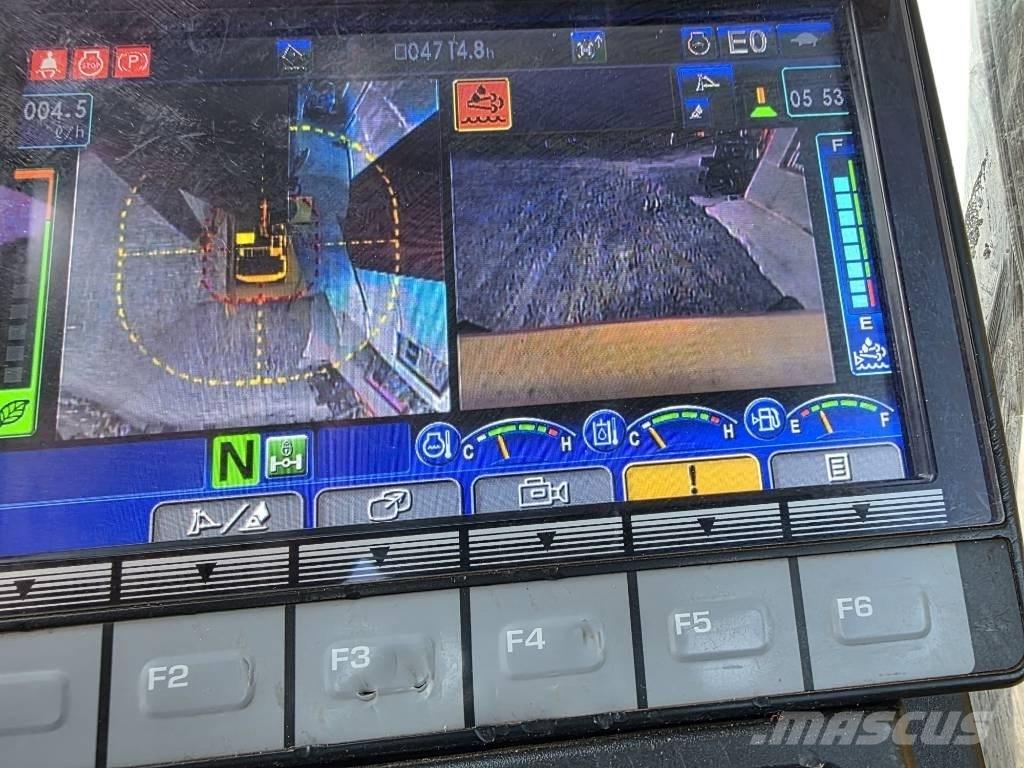 Komatsu PW 148-11 Buldožeri guseničari