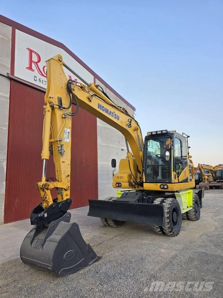Komatsu PW 148-11 Buldožeri guseničari
