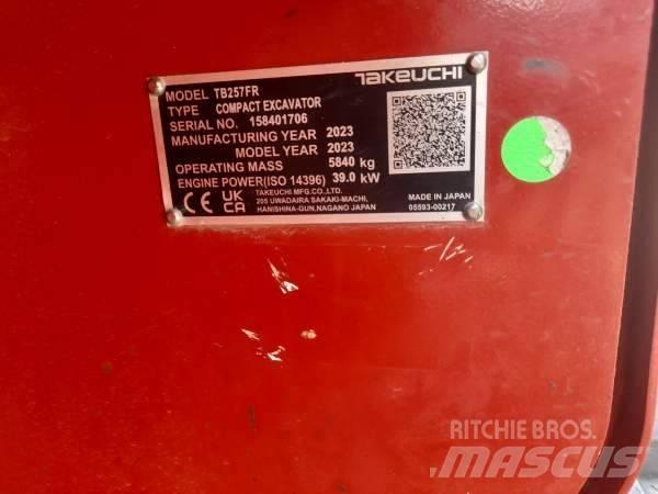 Takeuchi TB 257 FR Mini bageri < 7t