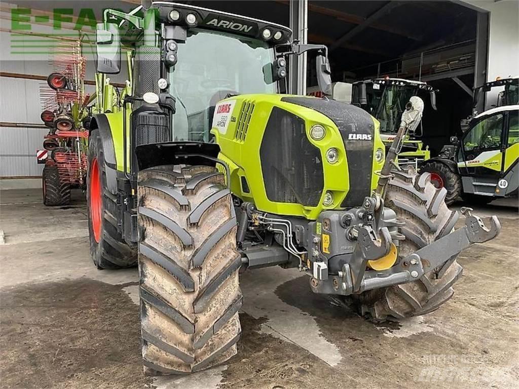 CLAAS arion 660 Traktori