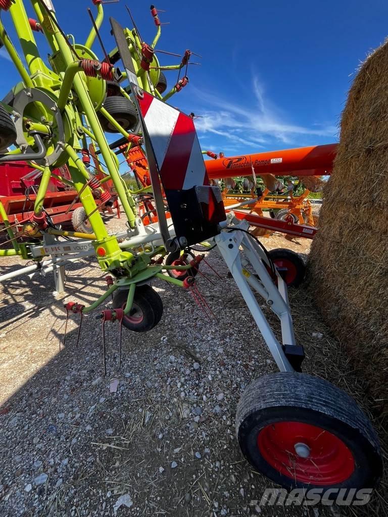 CLAAS Volto 900 T Okretači i sakupljači sena