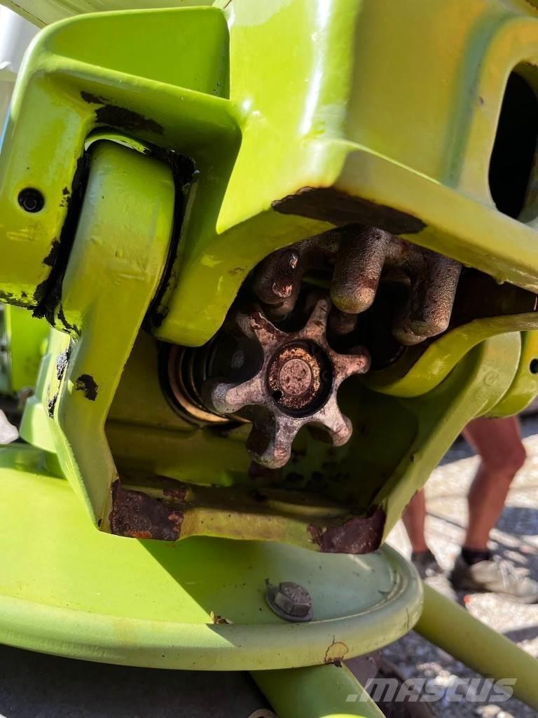 CLAAS Volto 900 T Okretači i sakupljači sena