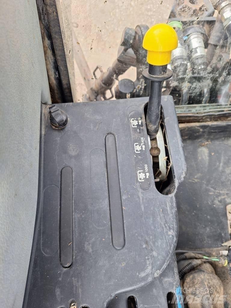 New Holland T 5040 Traktori