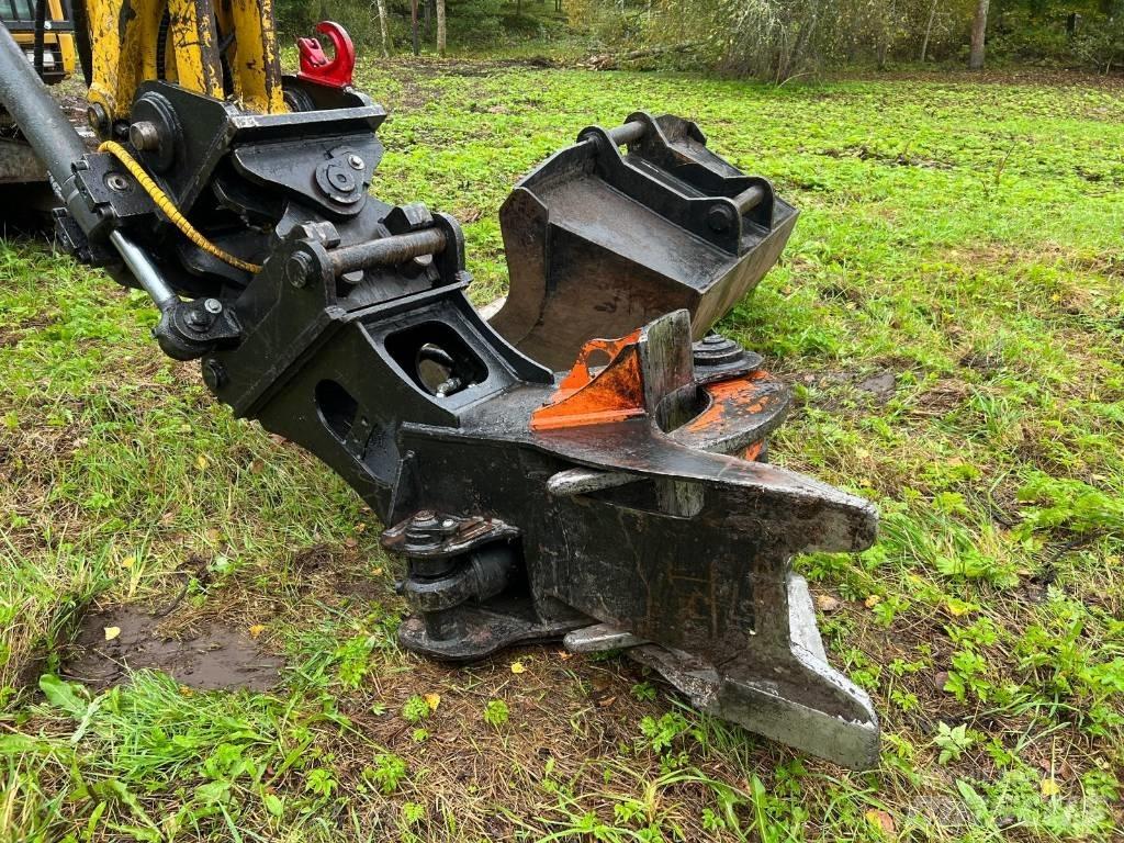 Komatsu PC138US-11 Bageri guseničari