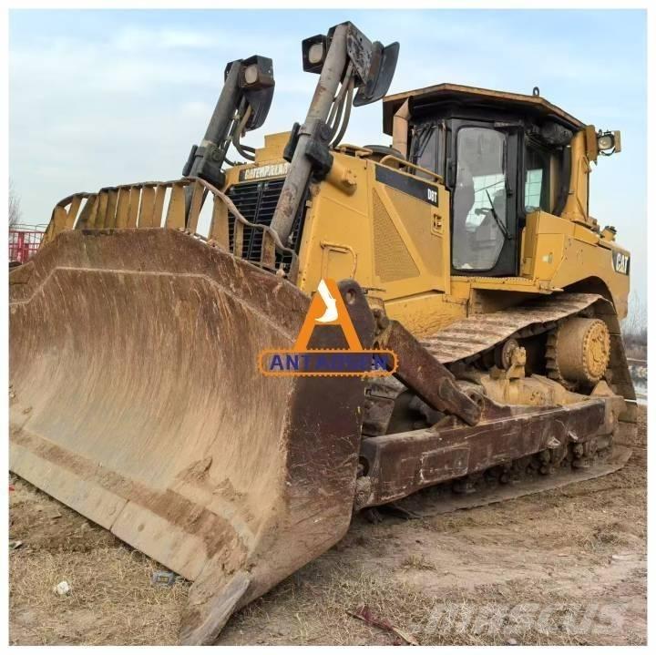 CAT D 8 T Buldožeri guseničari