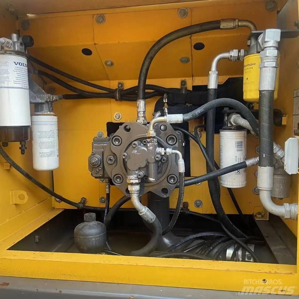 Volvo EC200DL Bageri guseničari