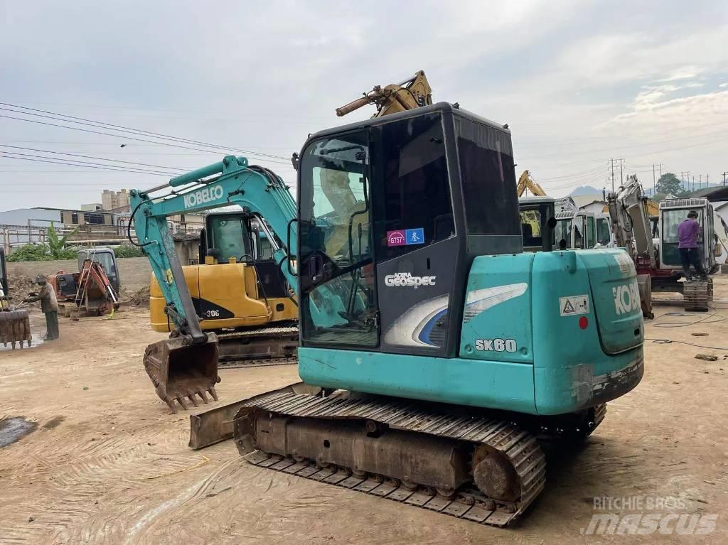 Kobelco SK 60-8 Bageri guseničari