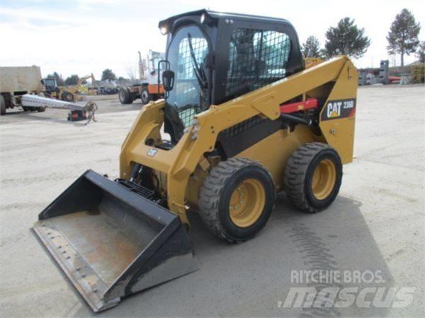 CAT 236 D Skid steer mini utovarivači