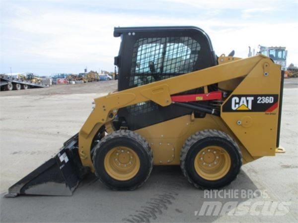 CAT 236 D Skid steer mini utovarivači