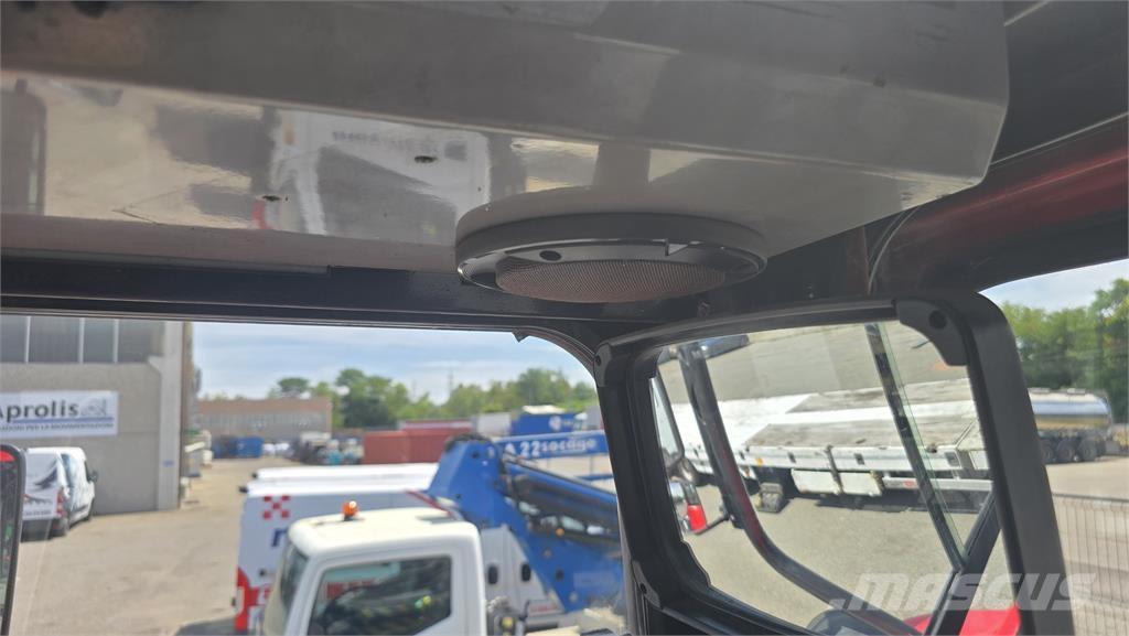 MOL YM225 Terminalni tegljači