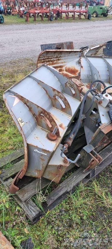 Fjärås 2,8 Plugovi