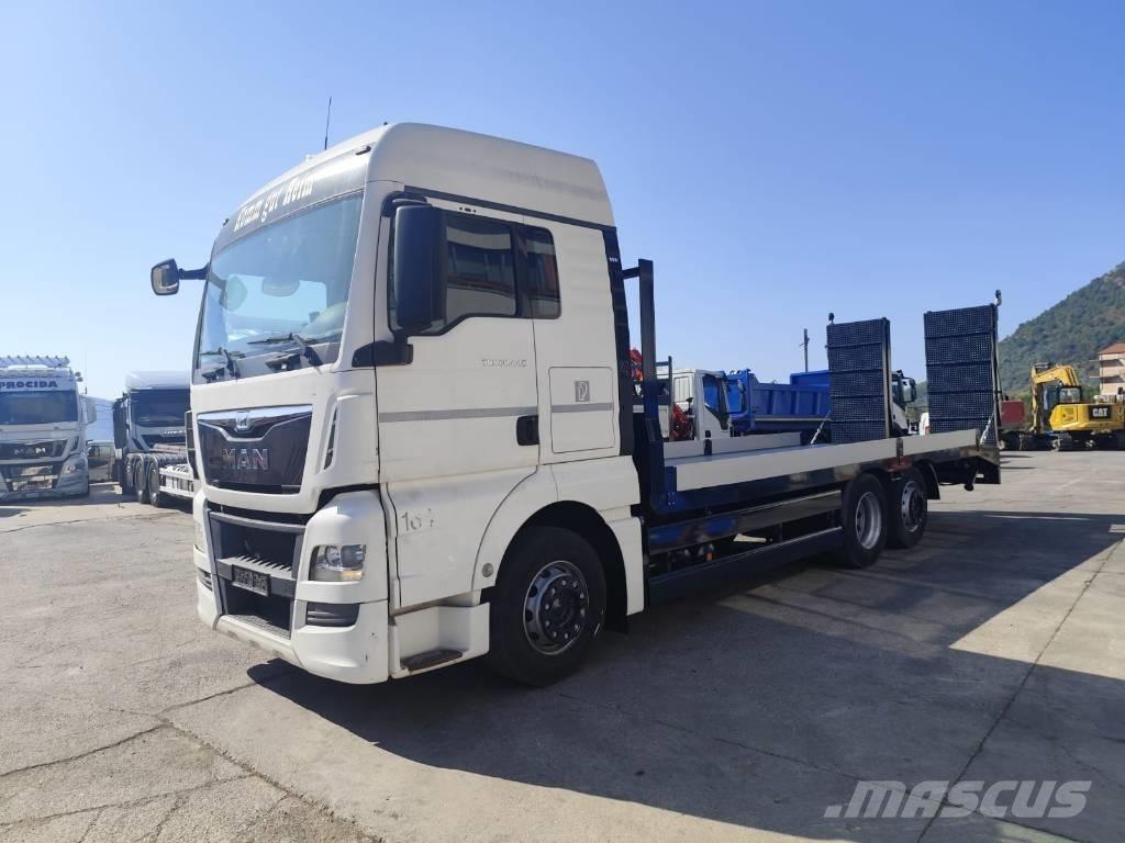 MAN TGX 26.440 Kamioni sa ravan platformom / vitlom