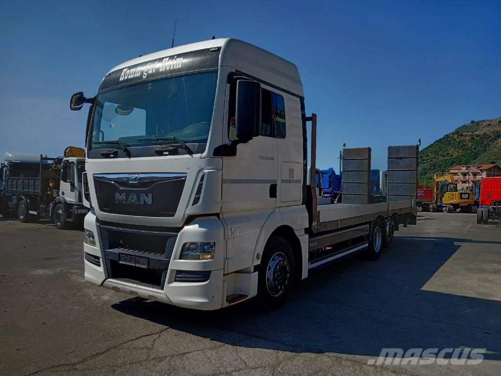MAN TGX 26.440 Kamioni sa ravan platformom / vitlom