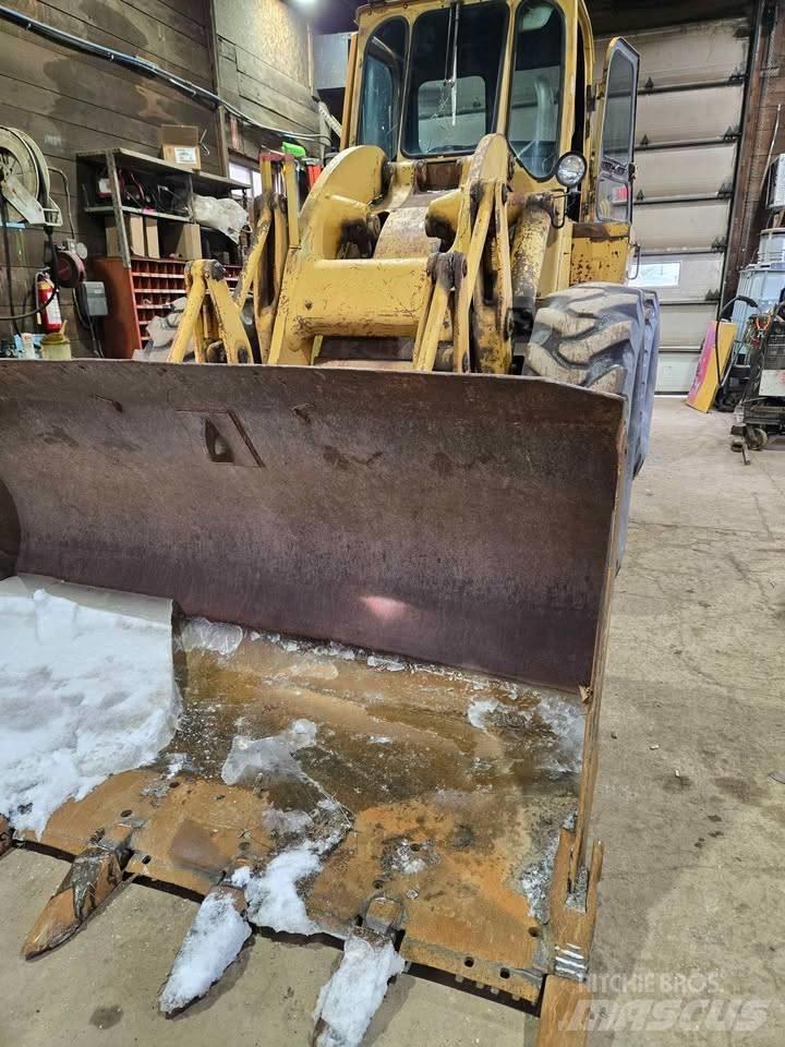 CAT 966 A Utovarivači na točkove