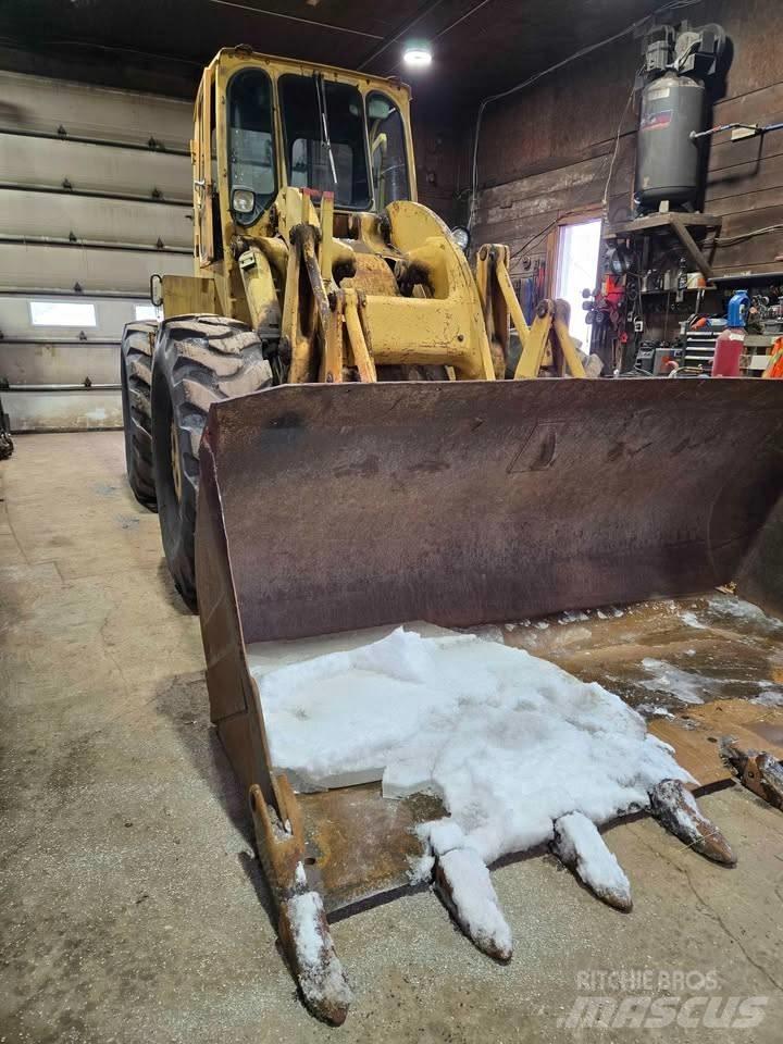 CAT 966 A Utovarivači na točkove