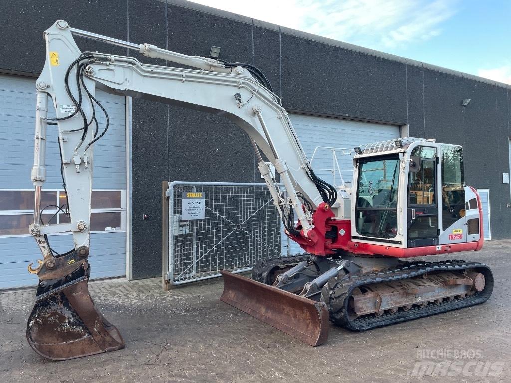 Takeuchi TB2150 Bageri guseničari