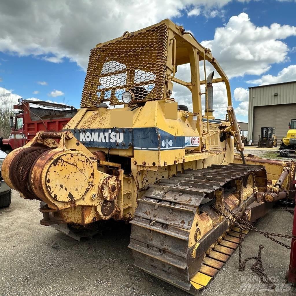 Komatsu D 68 E-1 Buldožeri guseničari