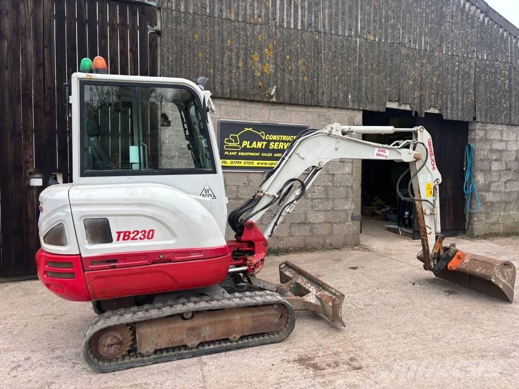 Takeuchi TB 230 Mini bageri < 7t
