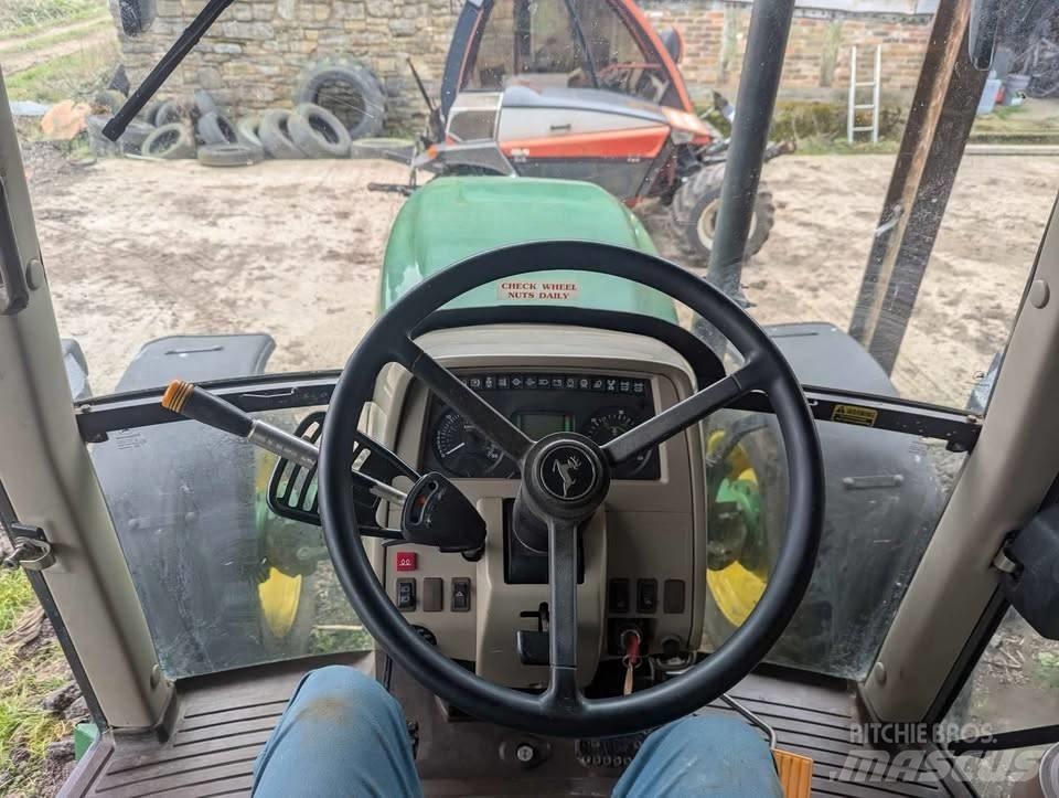 John Deere 6220 SE Traktori