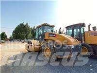 XCMG SX233JE Valjci sa jednim bubnjem