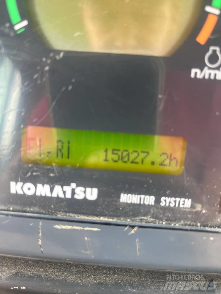 Komatsu D 155 AX-5 Buldožeri guseničari