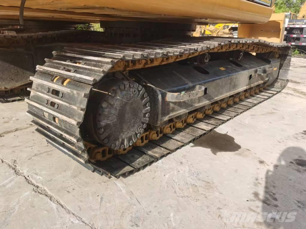 CAT 320d2 Bageri guseničari