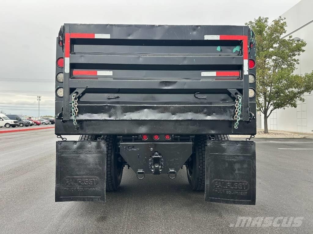 Peterbilt 337 Kiperi kamioni
