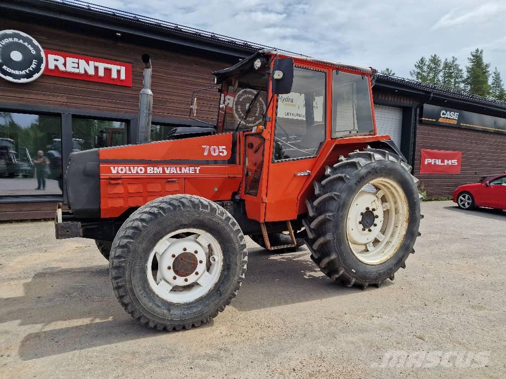 Valmet 705 Traktori