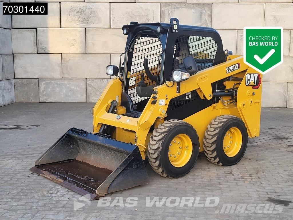 CAT 226 D3 Skid steer mini utovarivači