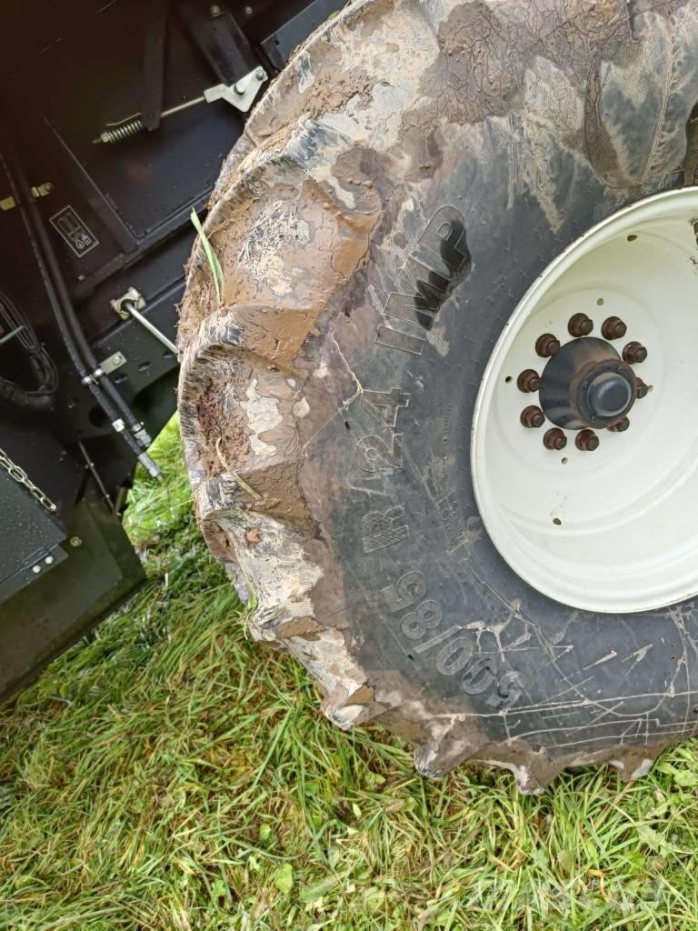 New Holland CX6.80 Kombajni