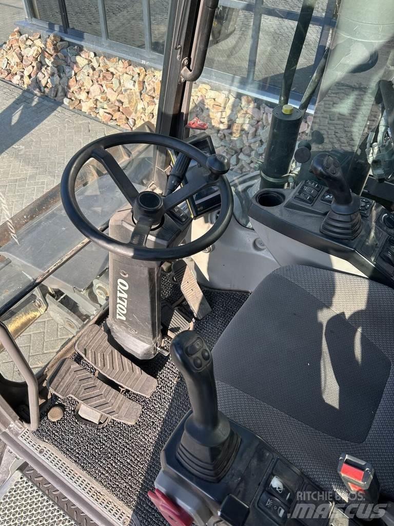 Volvo EW180E Bageri točkaši