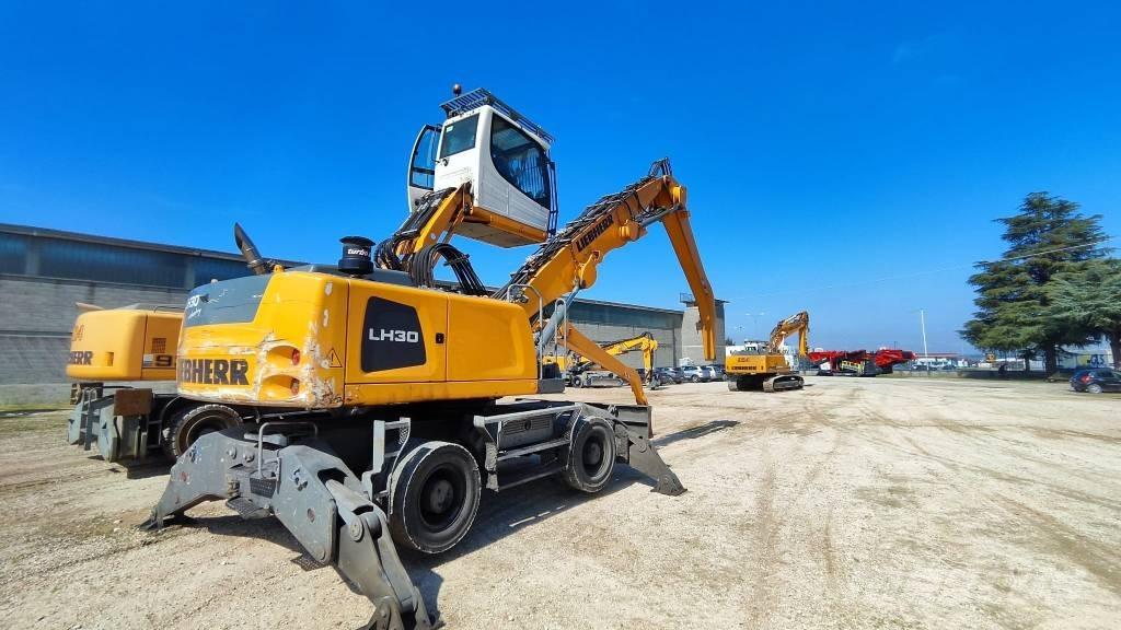 Liebherr LH 30 M Bageri za prenos primarnih/sekundarnih sirovina