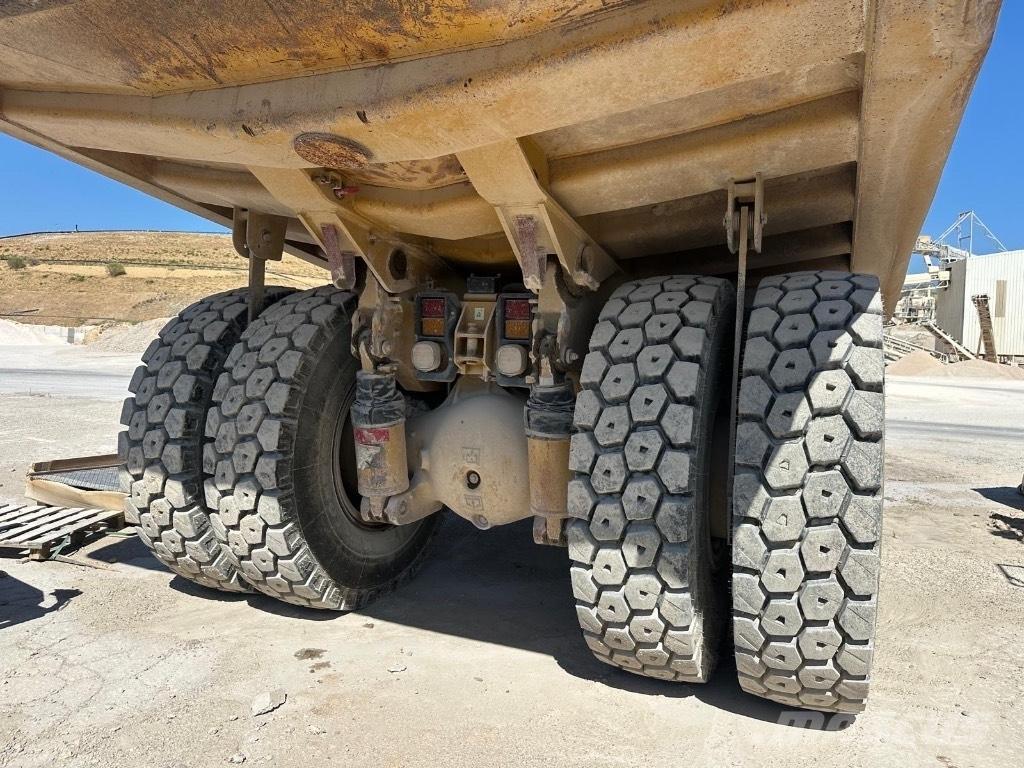 CAT 769D Kruti damperi