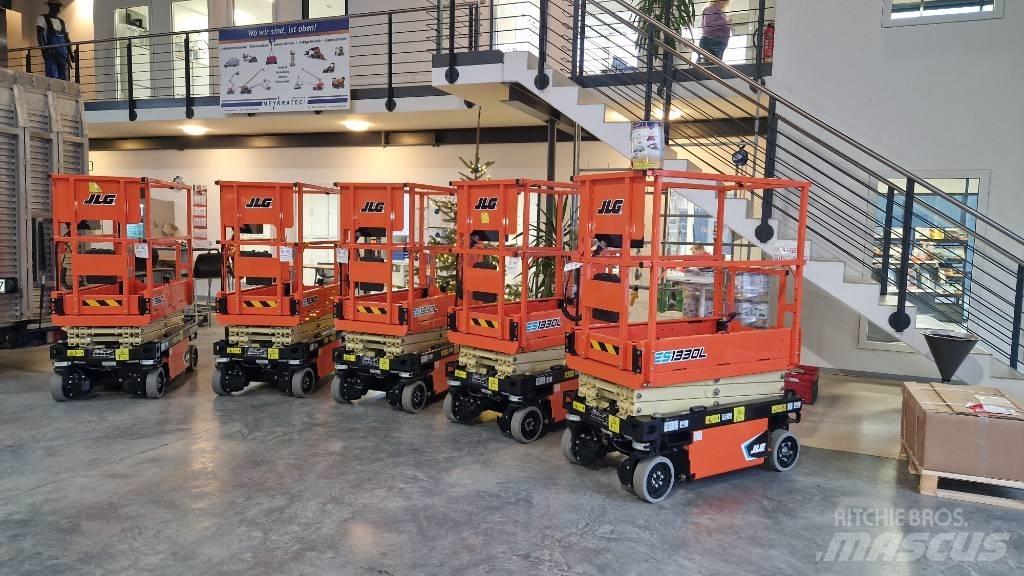JLG ES 1330 L Makazaste platforme